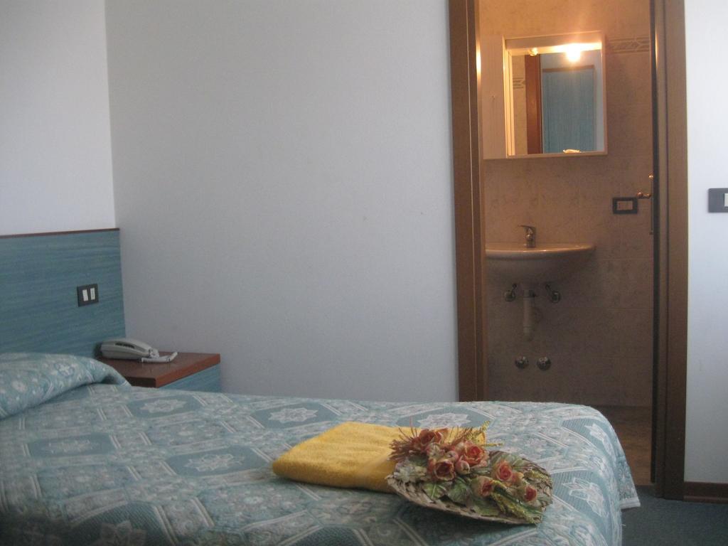 Albergo Del Turista Vernasca Eksteriør billede