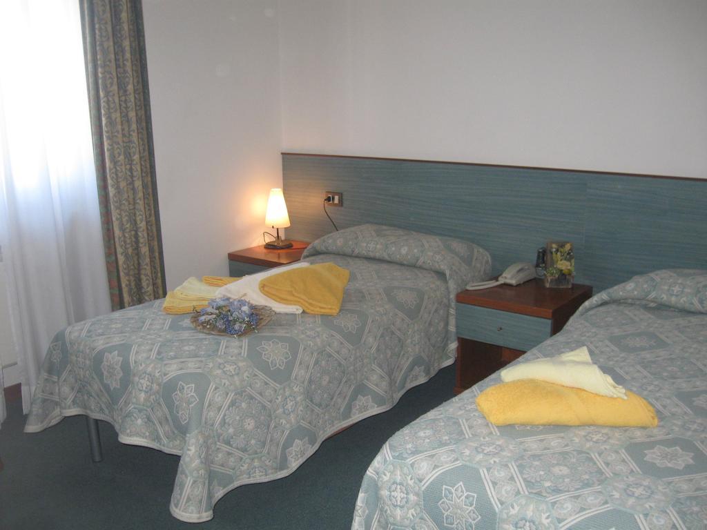 Albergo Del Turista Vernasca Værelse billede